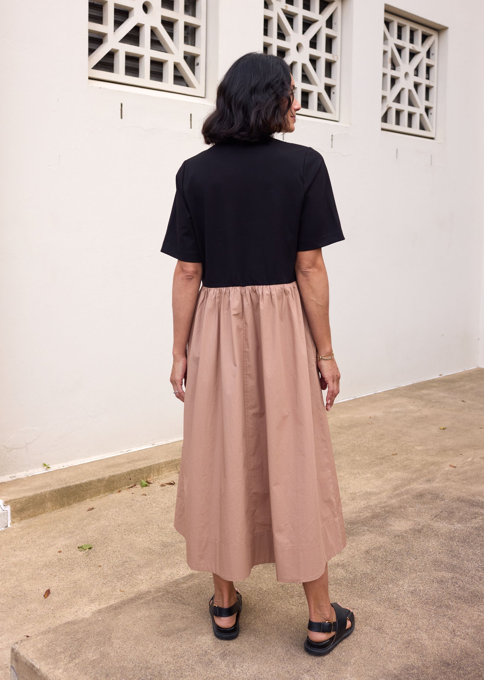 MIMI MIDI DRESS - BLACK/CAMEL