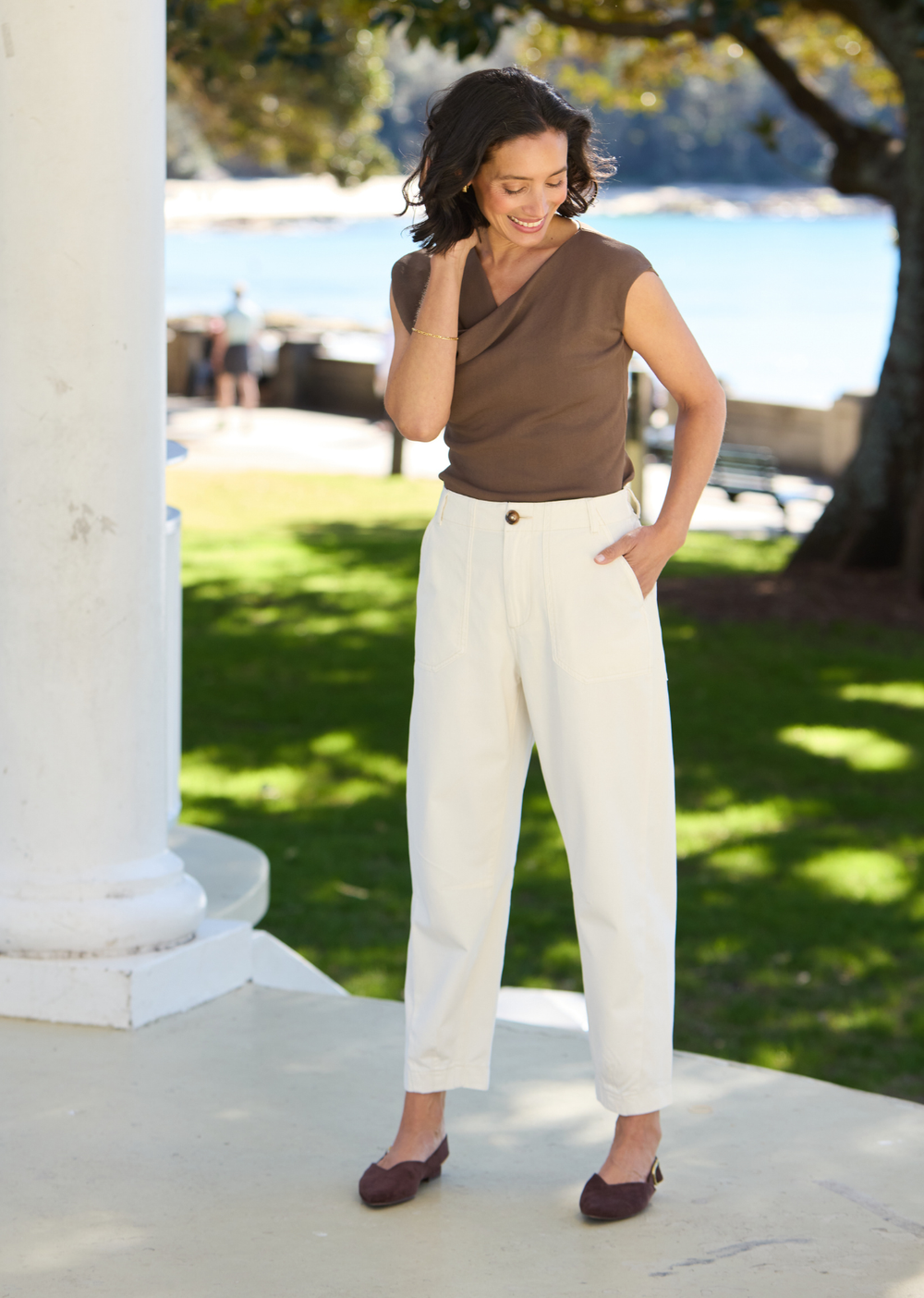 EVIE CROP PANT - ALMOND